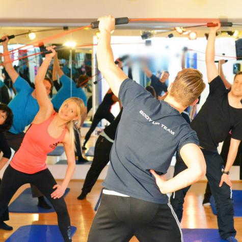 Schauen Sie sich unseren umfangreichen Kursplan im Body Up Fitnessstudio München Sendling an. 