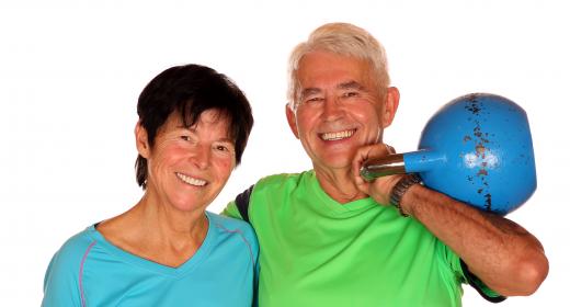Rehasport - weils jung hält Paar macht Rehasport