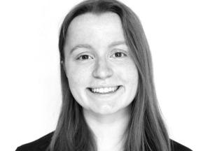 Empfangsmitarbeiterin Lisa Sydow